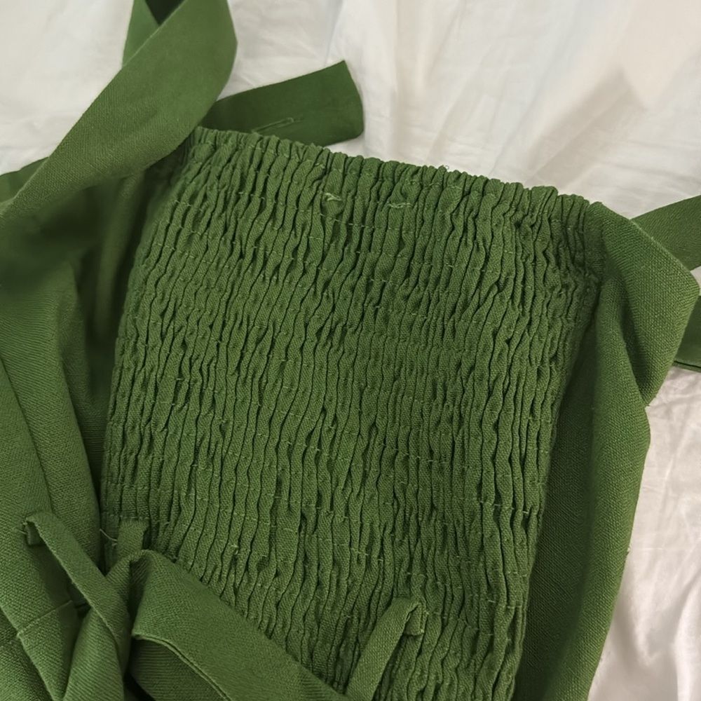 Dress Forum Green Sleeveless Linen Blend Buckle Dress - Picture 8 of 9